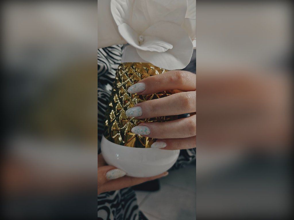 Manicura + Kapping Gel (Fortalecimiento de Uñas) 