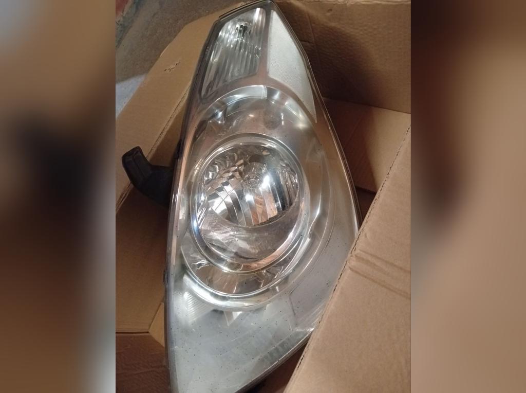 Faro derecho Hyundai Grand Starex 2007-2015