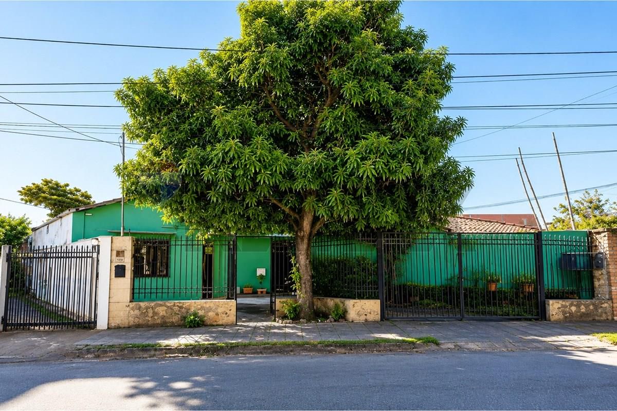 VENTA CASA A REFACCIONAR FERNANDO NORTE