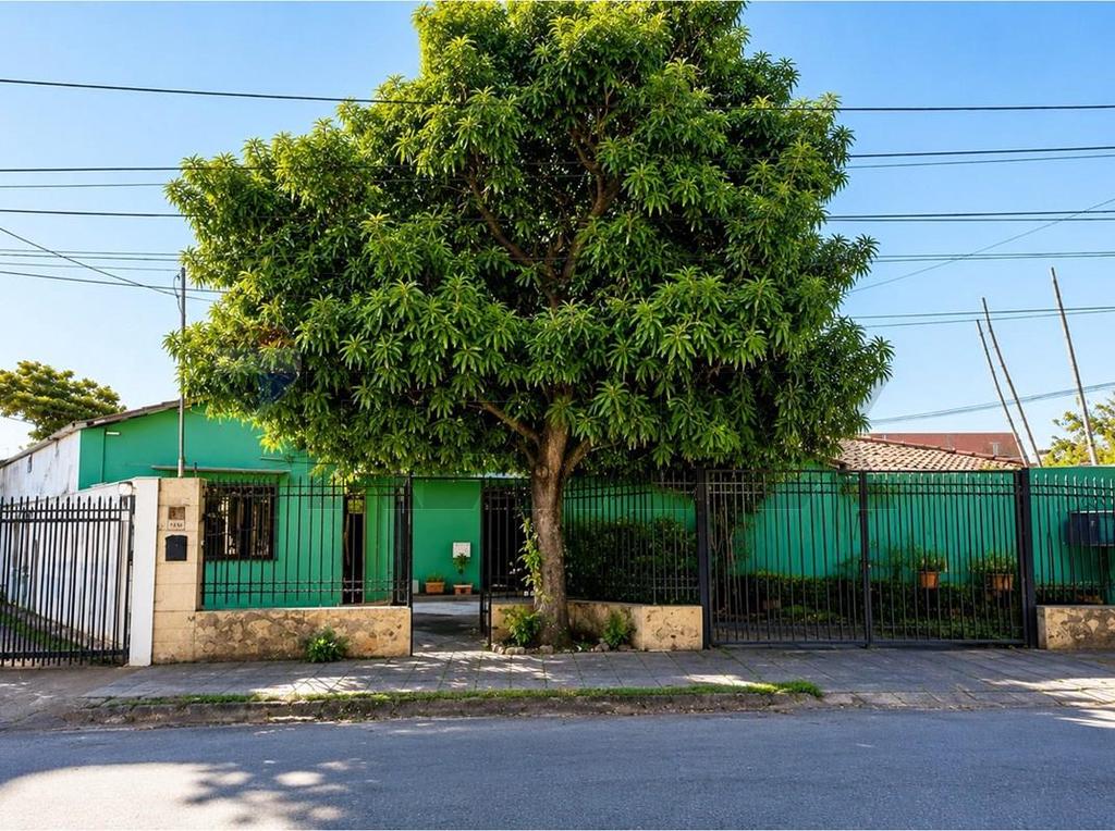 VENTA CASA A REFACCIONAR FERNANDO NORTE