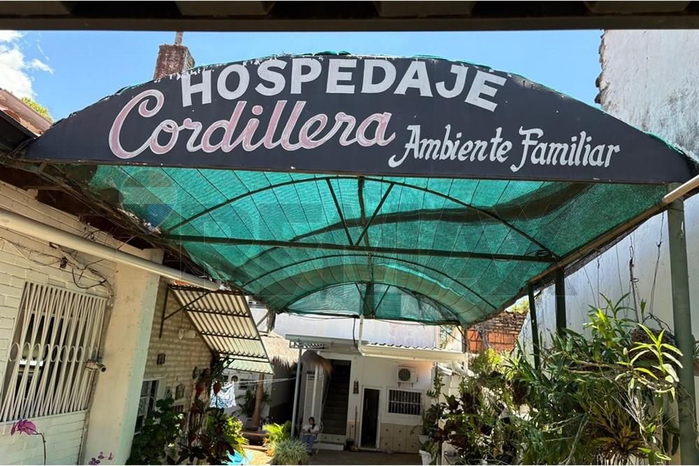 ¡Invierta en Caacupé: Posada Hotel en Venta!