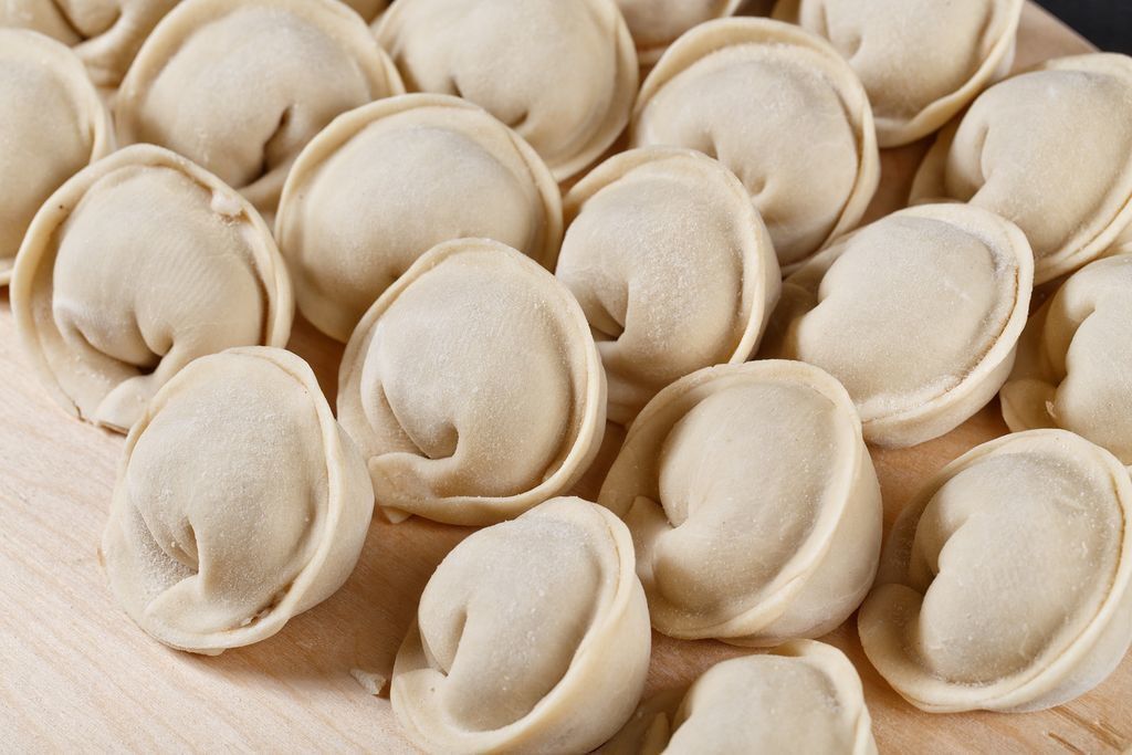Platos preparados Autenticos pelmeni caseros