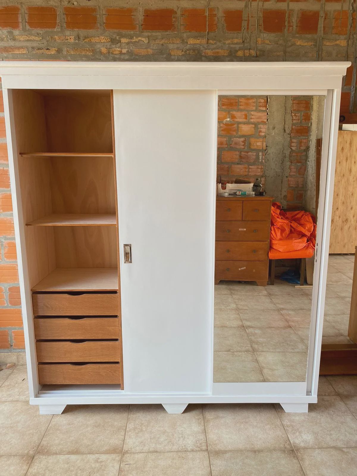 Ropero Mónaco en blanco, ancho 1.70 alto 2.00 profundidad 54 COD 2371